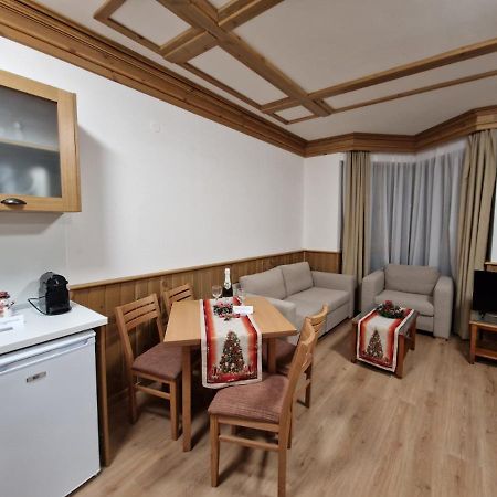 Pirin Golf Private Apartments & Studios Razlog Esterno foto