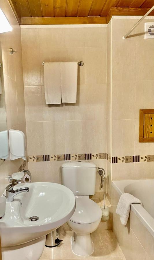 Pirin Golf Private Apartments & Studios Razlog Esterno foto
